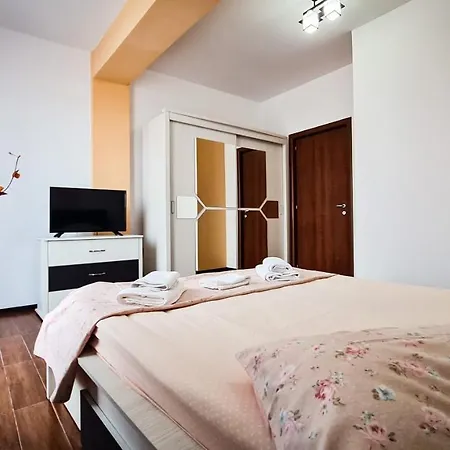 Apartament Bety * ナボダリ